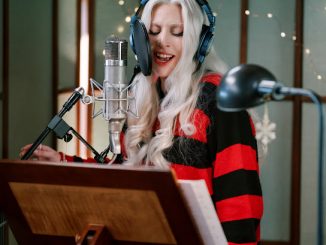 Lady Gaga Santa Claus Is Coming To Town Mp3 Download